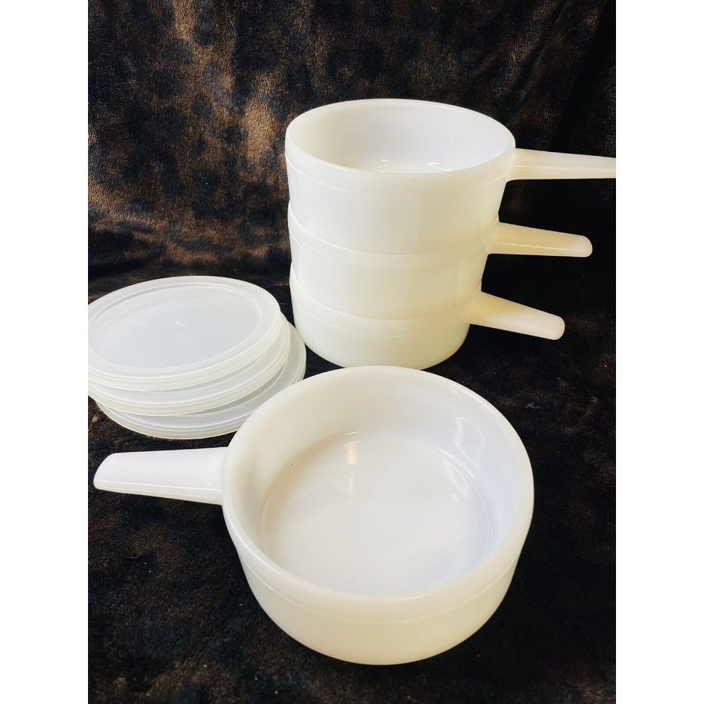 Set 4 w 3 Lids Handled White Milk Glass Ovenware 14oz USA Bowls Vintage